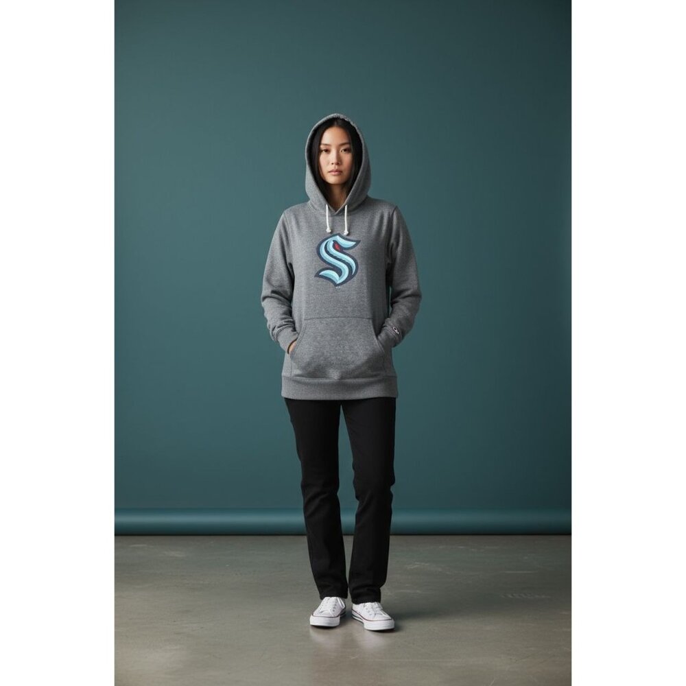Seattle Kraken Champion Womens  M Gray Hoodie Sweatshirt  Drawstring Hood Pocket